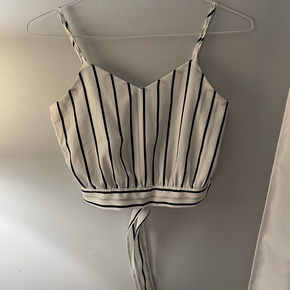 white and navy stripe tank top